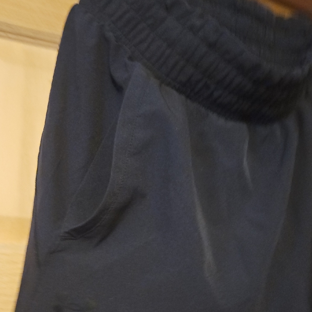 Under Armour Women's Athletic Black Shorts - Picture 4 of 8
